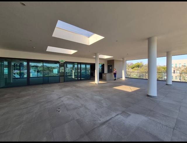 1,200M² OFFICE TO LET IN WAVERLEY